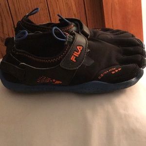 fila finger shoes